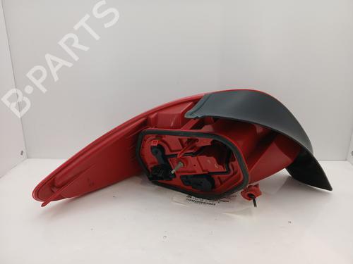 Used Right taillight Right taillight PEUGEOT 206 Hatchback (2A/C) 1.4 i (75 hp) 35961283 35961283