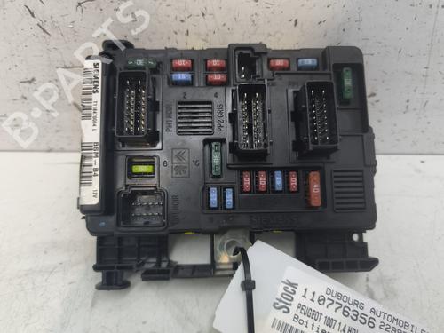 fuse-box-peugeot-1007-km_-2005-28277558 main image