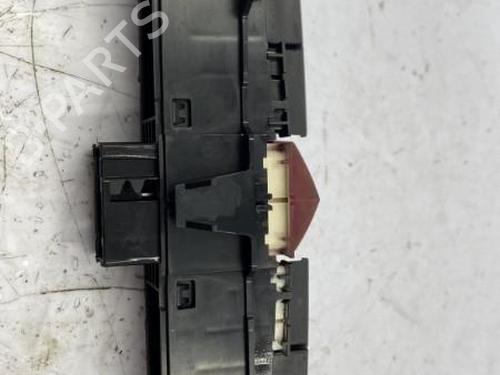 Used Warning switch PEUGEOT 308 I (4A_, 4C_) 1.6 HDi (90 hp) 22832213