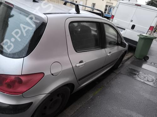 Fuse box PEUGEOT 307 (3A/C) 2.0 HDi 90 | BP25445634E1 