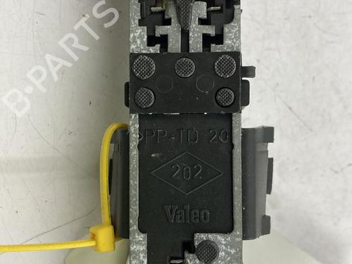 Used Lamp holder Lamp holder RENAULT LAGUNA I (B56_, 556_) 2.2 dT (B569) (113 hp) 22818651 22818651