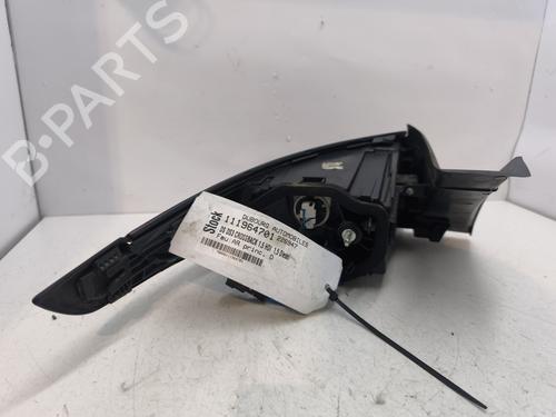 Farolim direito Farolim direito DS DS 3 / DS 3 CROSSBACK (UR_, UC_, UJ_) 1.5 BlueHDi 100 (UCYHYJ) (102 hp) 29438739 29438739