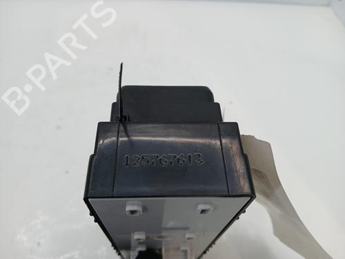 Right front window switch KIA STONIC (YB) 1.0 T-GDi | BP35961319I26 - Image 3
