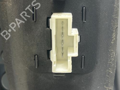 Used Right taillight Right taillight 38953243 38953243