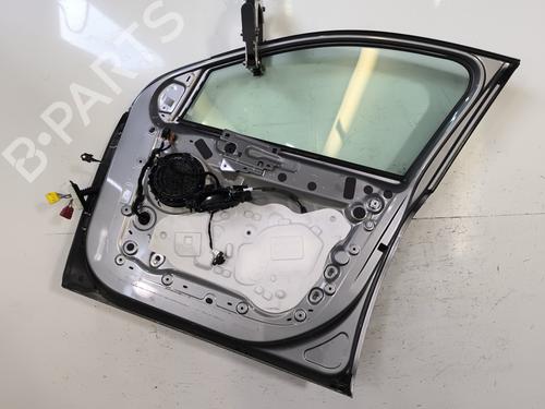 Right front door PEUGEOT 308 II (LB_, LP_, LW_, LH_, L3_) 1.6 HDi / BlueHDi 115 | BP29833921C3