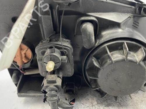 Left headlight HYUNDAI SANTA FÉ I (SM) 2.0 CRDi 4x4 | BP22834033C28 