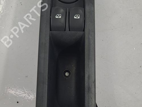 Used Switch Switch RENAULT TWINGO II (CN0_) 1.2 (CN0D) (58 hp) 22821035 22821035