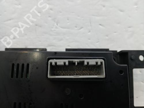 Climate control SUZUKI GRAND VITARA II (JT, TE, TD) 1.9 DDiS All-wheel Drive (JT419, TD44, JB419WD, JB419XD,... | BP31582003I5