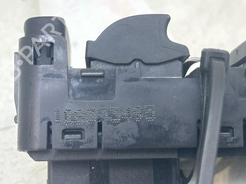 Used Left front window switch Left front window switch 37202937 37202937