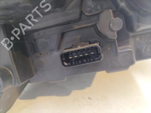 Left headlight RENAULT CLIO III (BR0/1, CR0/1) 1.5 dCi (BR17, CR17) | BP29993686C28 