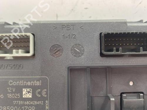 Used Card reader RENAULT CAPTUR I (J5_, H5_) 1.2 TCe 120 (118 hp) 22837246