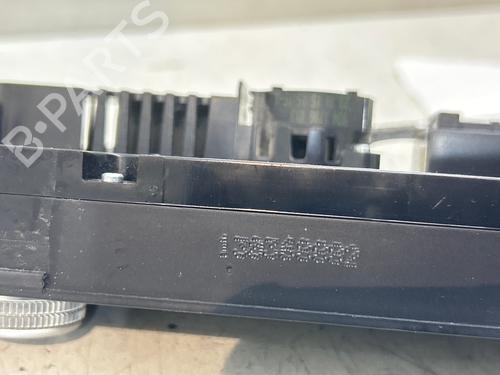 climate-control-audi-a4-b8-avant-8k5-2007-2008-2009-2010-2011-2012-2013-2014-2015-2016-2017-38029991 main image