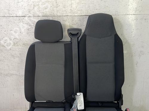 Right front seat RENAULT MASTER III Van (FV) 2.3 dCi 125 FWD (FV0C, FV0D, FV0G, FV0H, FV0J, FV0K,... | BP33198512C16 - Image 2