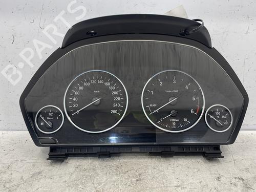 Used Instrument cluster BMW 3 Touring (F31) 318 d (143 hp) 23842103