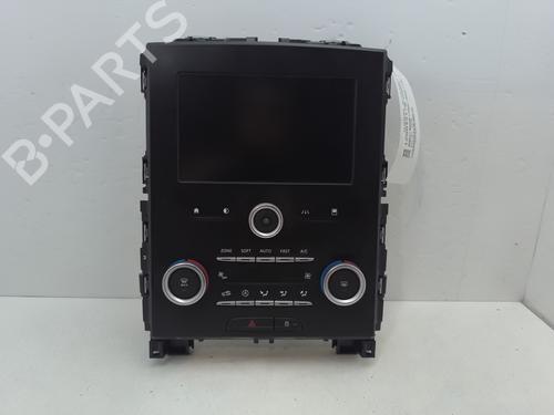 Used Display monitor RENAULT MEGANE IV Grandtour (K9A/M/N_) 1.5 Blue dCi 115 (K9A6) (116 hp) 32041815