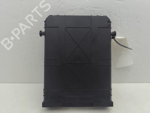 Used Fuse box Fuse box CITROËN C3 II (SC_) 1.1 i (60 hp) 31757605 31757605