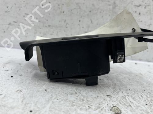 Used Right rear window switch Right rear window switch ALFA ROMEO GIULIETTA (940_) 1.6 JTDM (940FYB11, 940FYB1A, 940FYF11, 940FYF1A) (120 hp) 25120728 25120728