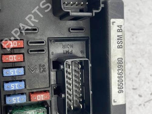 Used Fuse box Fuse box PEUGEOT 206 Hatchback (2A/C) 1.4 HDi eco 70 (68 hp) 22830917 22830917