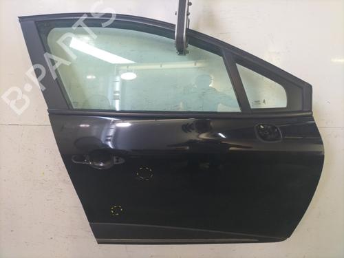 right-front-door-renault-clio-iv-grandtour-kh_-2012-2013-2014-2015-2016-2017-2018-2019-2020-2021-32261360 main image