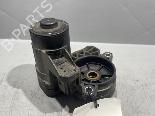 Used Electric handbrake VW PASSAT B8 (3G2, CB2) 1.6 TDI (120 hp) 29423912