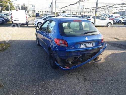 Fuse box PEUGEOT 206+ (2L_, 2M_) 1.4 HDi eco 70 | BP22832016E1 