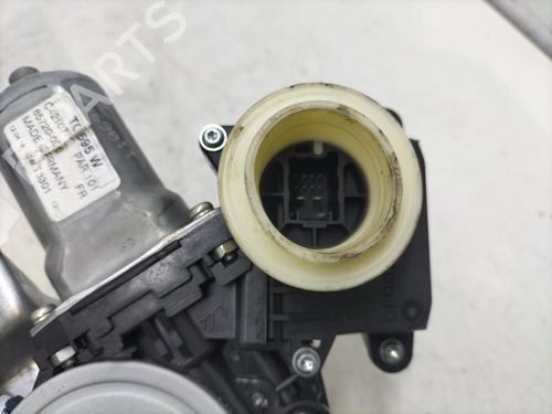 Front left window mechanism TOYOTA YARIS (_P13_) 1.5 Hybrid (NHP130_, NHP130) | BP28328584C22 