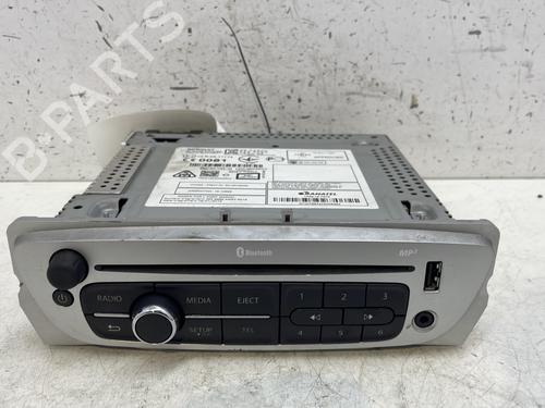 Used Radio RENAULT SCÉNIC III (JZ0/1_) 1.6 dCi (JZ00, JZ12) (130 hp) 27288042