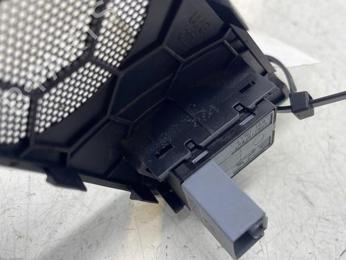 Used Right front window switch Right front window switch SKODA OCTAVIA II (1Z3) 1.9 TDI (105 hp) 27924521 27924521