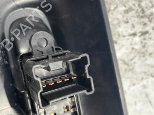 Used Right front window switch Right front window switch NISSAN JUKE (F15) 1.5 dCi (110 hp) 22834773 22834773
