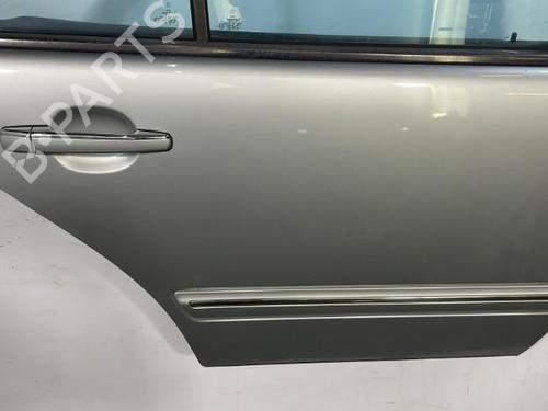 Used Right rear door Right rear door 29561928 29561928
