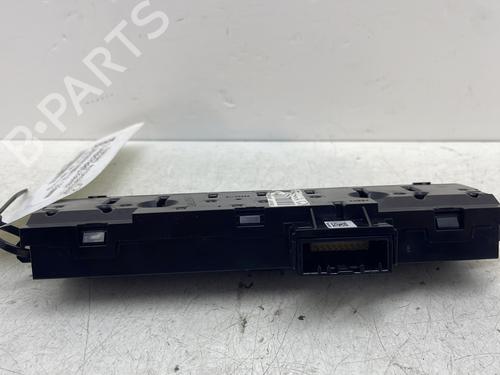 Warning switch DACIA DUSTER (HM_) 1.2 TCe 125 (HMMA) | BP30134831I22