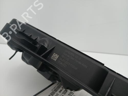 front-left-exterior-door-handle-tesla-model-y-5yjy-2019-30846615 main image