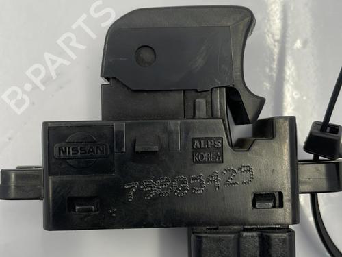 Used Left rear window switch NISSAN NOTE (E11, NE11) 1.6 (110 hp) 22831105