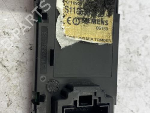 Used Card reader RENAULT MEGANE II Estate (KM0/1_) 2.0 dCi (150 hp) 22844008