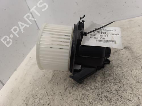 Heater blower motor PEUGEOT 208 II (UB_, UP_, UW_, UJ_) e-208 | BP24196782M62 
