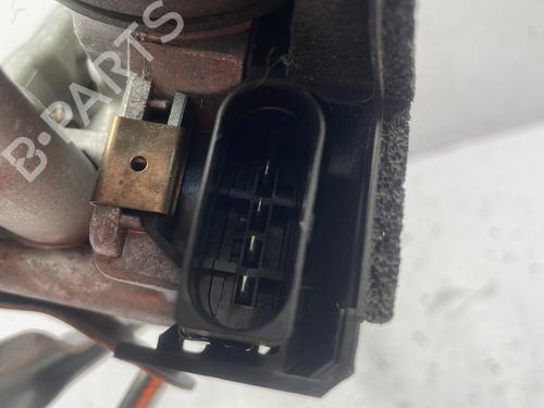 other-volvo-v40-hatchback-525-d2-3397021692-2012-2013-2014-2015-2016-2017-2018-2019-22840471 main image