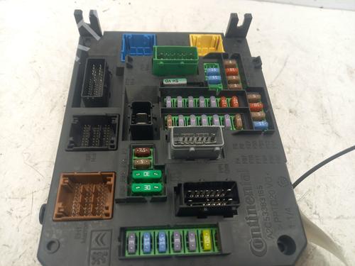 Fuse box CITROËN C4 II (NC_) 1.6 HDi 115 | BP24808695E1 - Image 3