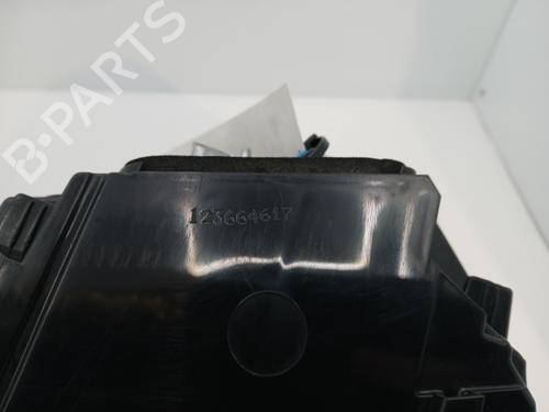 Used Left tailgate light Left tailgate light PEUGEOT 3008 II SUV (MC_, MR_, MJ_, M4_) 1.6 THP 165 (M45GYW, M45GZW, M45GYV) (165 hp) 33702400 33702400