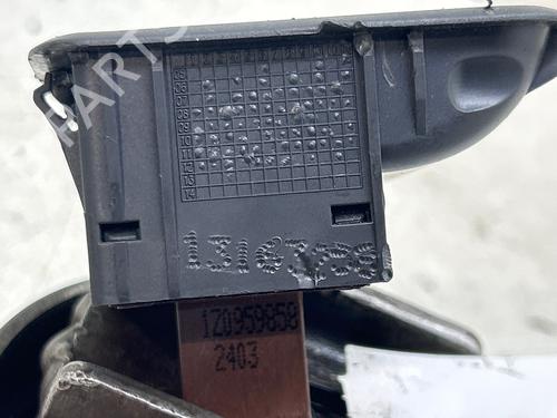 Left front window switch SKODA FABIA II (542) 1.6 TDI | BP38721273I27 - Image 3