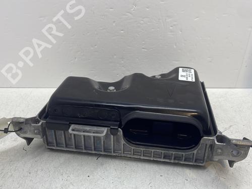 Used Control unit TESLA MODEL 3 (5YJ3) EV (238 hp) 30445930