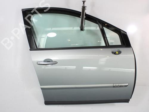 Used Right front door Right front door 22813036 22813036