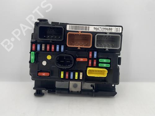 Fuse box CITROËN C3 Picasso (SH_) | BP30744945E1 - Image 3
