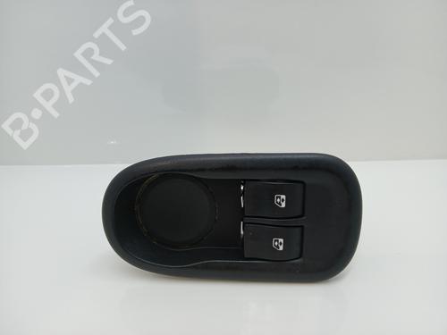 Interrupteur de vitre avant gauche RENAULT KANGOO / GRAND KANGOO II (KW0/1_) 1.5 dCi 85 (KW0K, KW0L, KW0B) (86 hp) 30650377