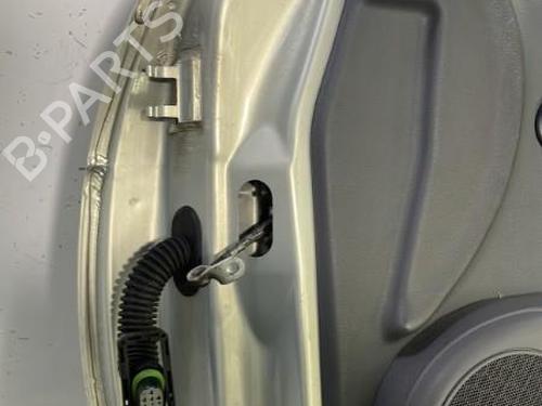 Used Right front door RENAULT MEGANE I Coach (DA0/1_) 1.6 16V (DA0B, DA04, DA11) (107 hp) 22840768