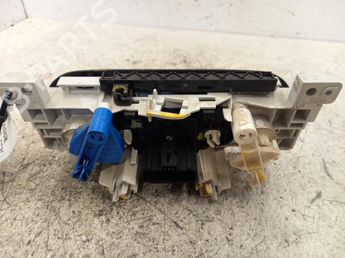 Used Climate control Climate control DACIA SANDERO 1.5 dCi (88 hp) 24468942 24468942