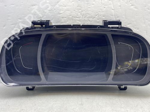 instrument-cluster-renault-kadjar-ha_-hl_-2015-31581593 main image