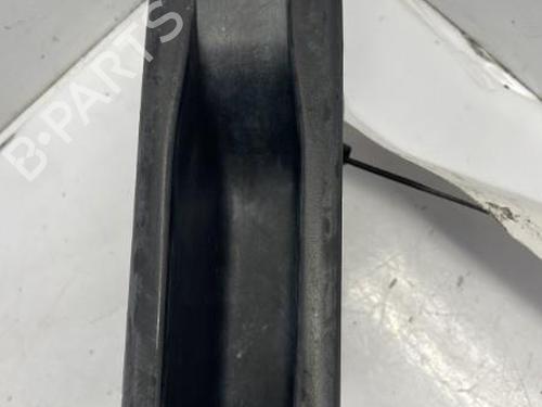 Used Right rear window switch Right rear window switch RENAULT MEGANE III Grandtour (KZ0/1) 1.5 dCi (KZ09, KZ0D, KZ1G, KZ29, KZ14, KZ1W, KZ10, KZ1F,... (110 hp) 22834123 22834123