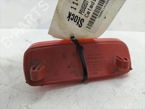 Used Rear bumper right light Rear bumper right light PEUGEOT EXPERT Van (VF3A_, VF3U_, VF3X_) 2.0 HDi 130 (128 hp) 29834318 29834318