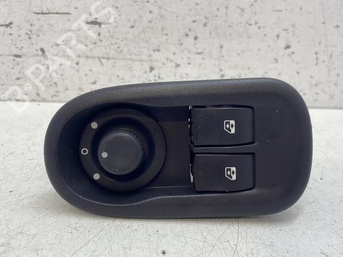 Used Switch RENAULT KANGOO / GRAND KANGOO II (KW0/1_) 1.5 dCi 90 (KW05, KW08, KW0G, KW11) (90 hp) 28610394