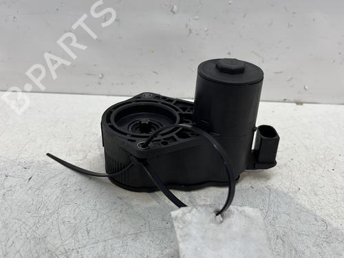 Electric handbrake PEUGEOT 3008 II SUV (MC_, MR_, MJ_, M4_) 1.2 THP/ PureTech 130 (MRHNSM, MRHNSU, MRHNSJ, MRHNYW,... | BP29515913E5 